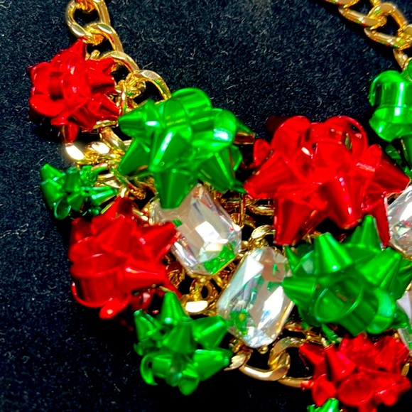 New Betsey Johnson Festive Bow Bib Necklace - Picture 11 of 14